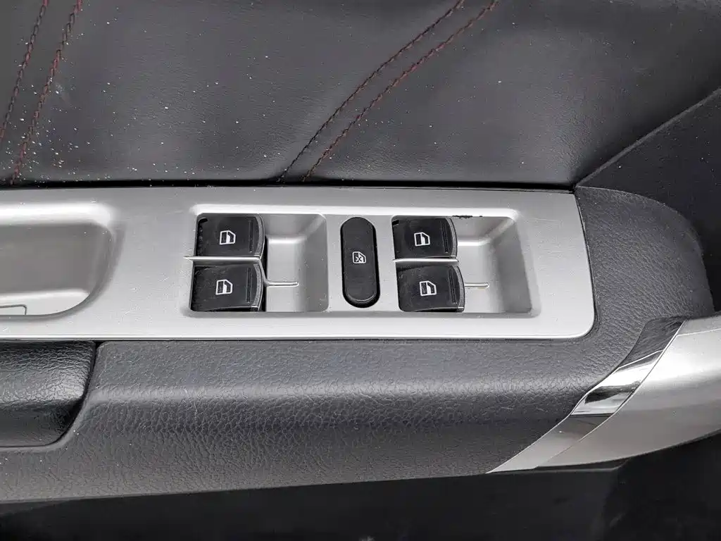 Haval M6 — миниатюра 9