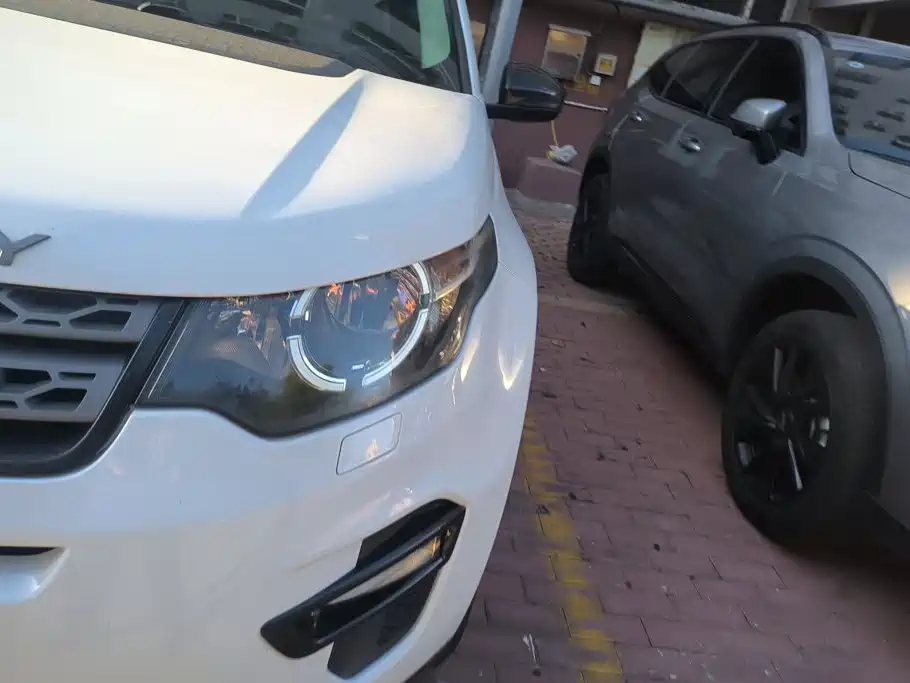 Land Rover Discovery Sport — миниатюра 5