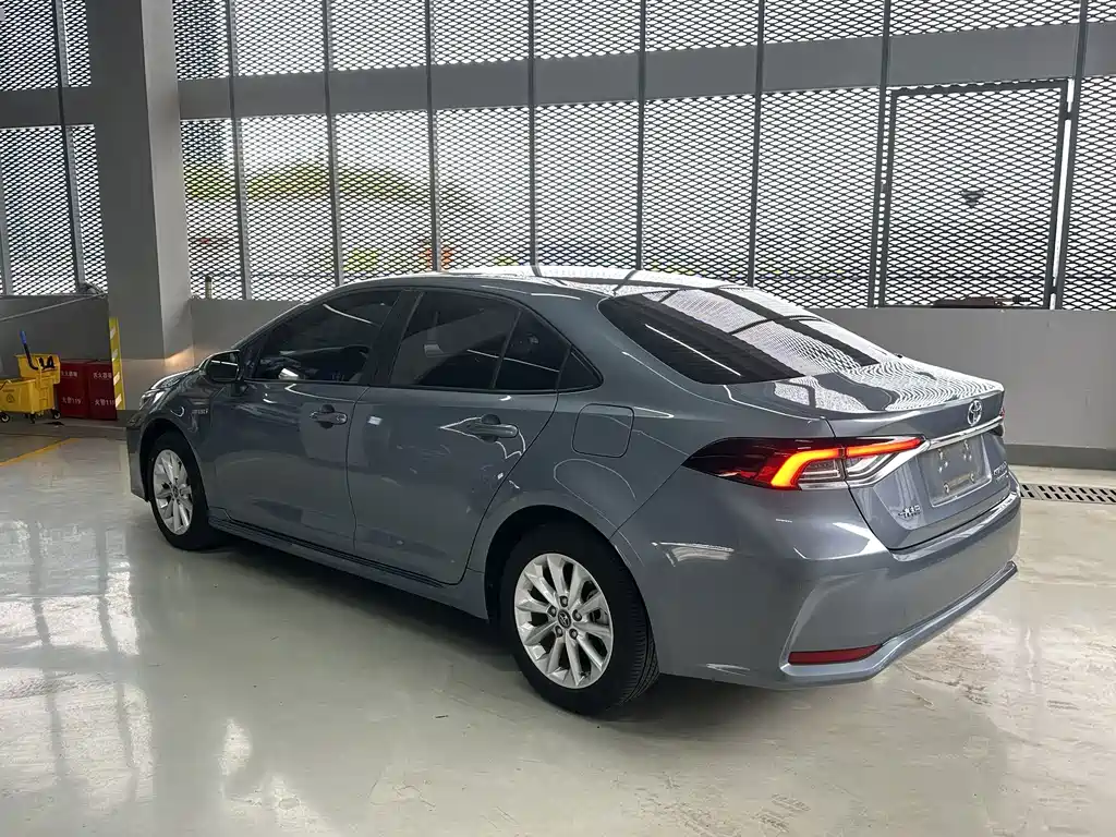 Toyota Corolla — миниатюра 6