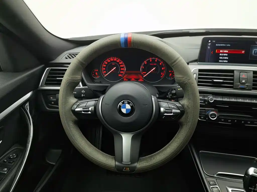 BMW 3 Series GT — миниатюра 11