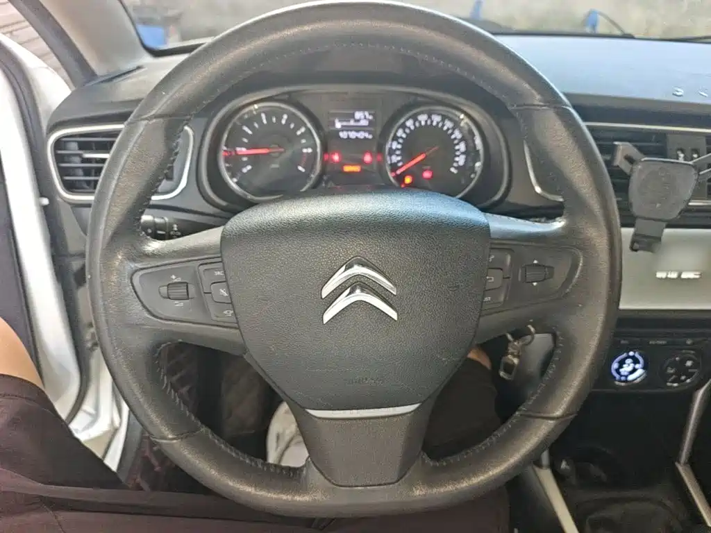 Citroen C3-XR — миниатюра 11