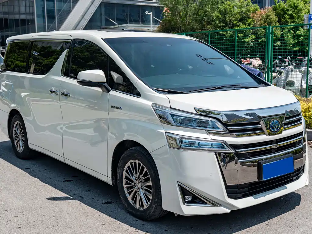 Toyota Vellfire — миниатюра 3