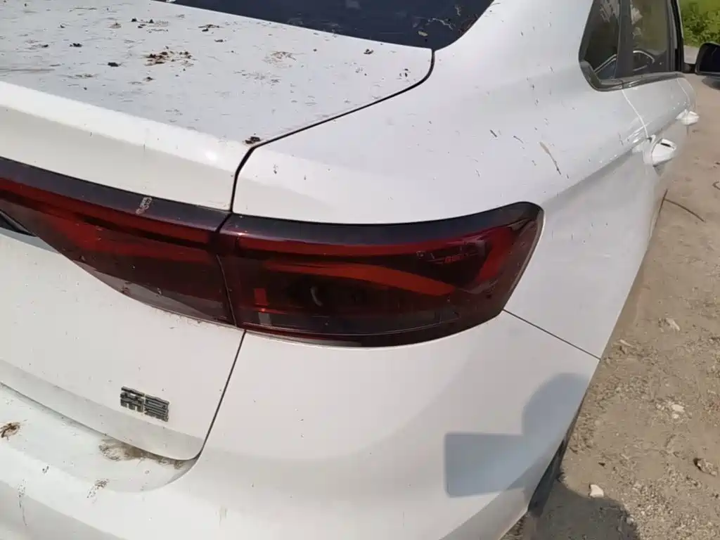 Geely Emgrand — миниатюра 8