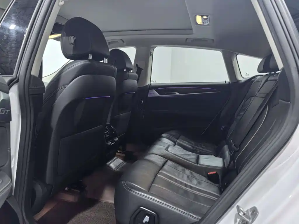 BMW 6 Series GT — миниатюра 14