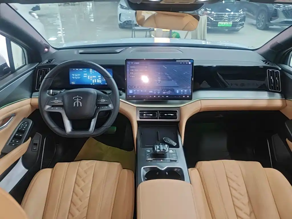BYD L DM-i — миниатюра 10