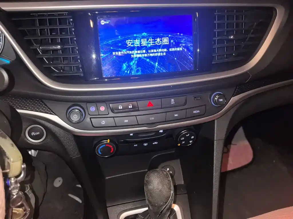 Buick Excelle — миниатюра 9