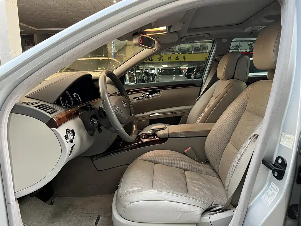 Mercedes-Benz S-Class — миниатюра 10