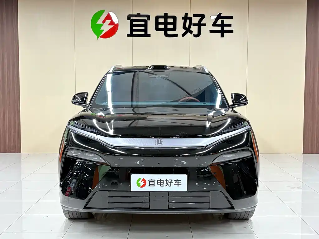 BYD Tang L L 2025 DM 200KM Flagship