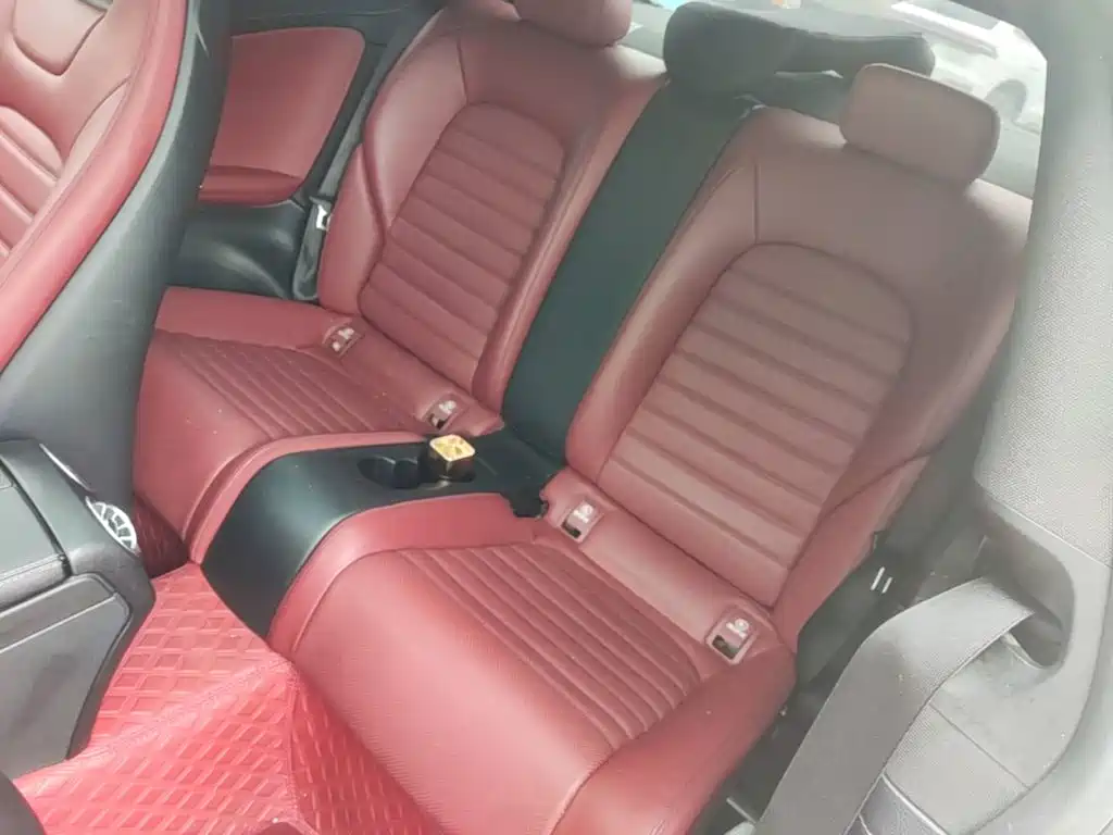 Mercedes-Benz C-Class (Import) — миниатюра 17