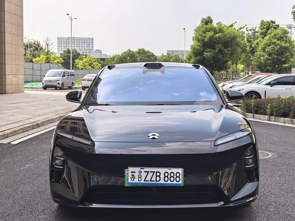 NIO ET5T — миниатюра 2