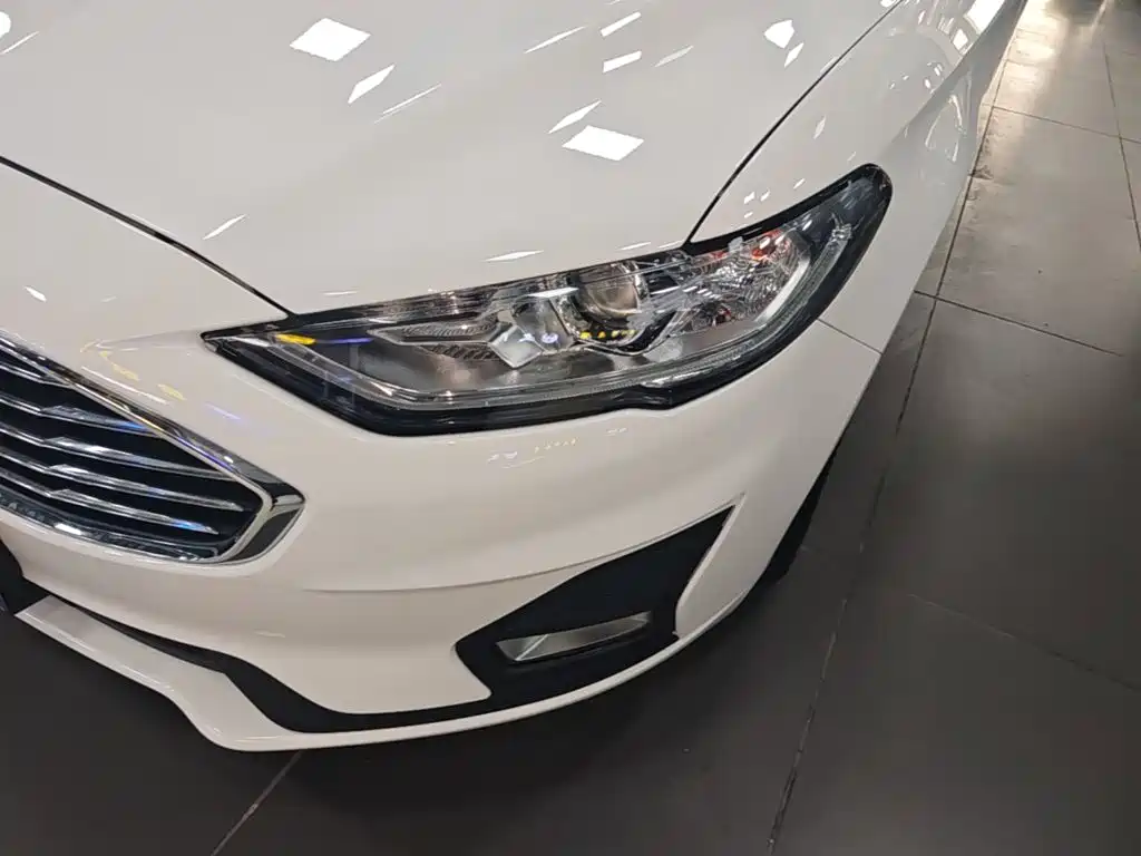 Ford Mondeo — миниатюра 24