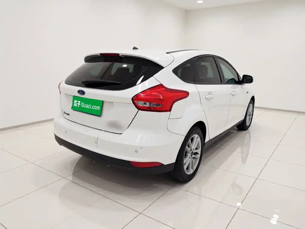 Ford Focus — миниатюра 6