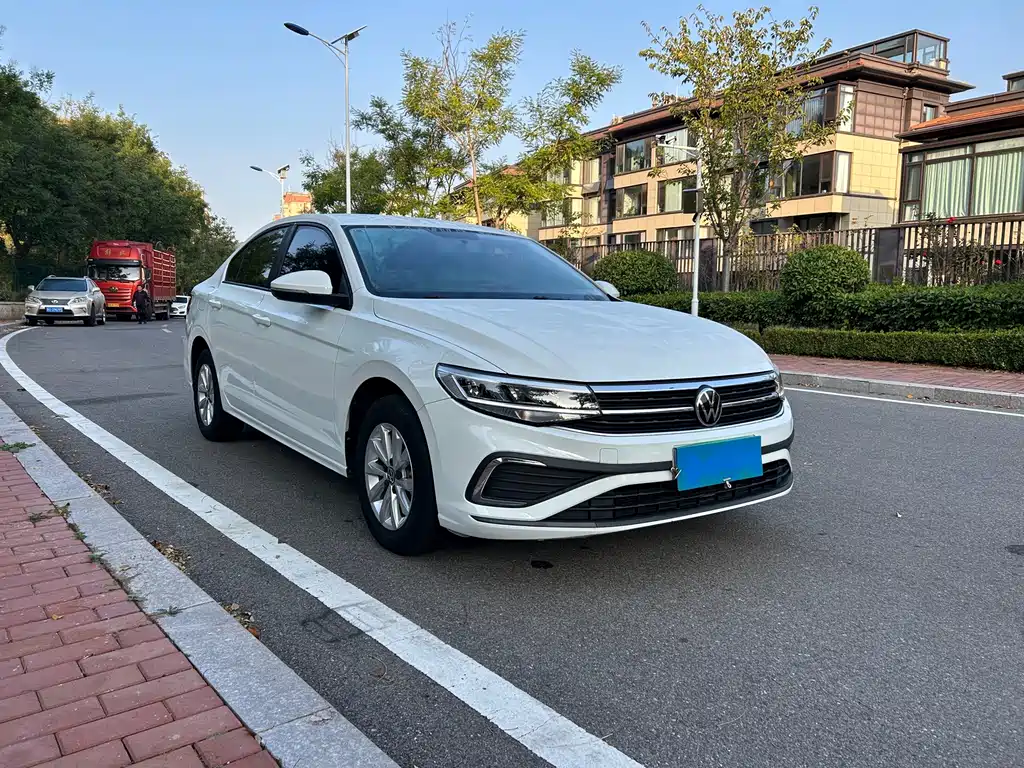 Volkswagen Bora — миниатюра 3