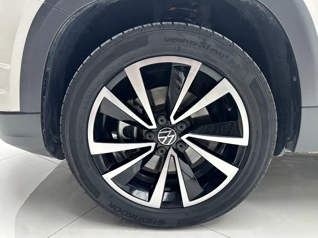 Volkswagen Tharu — миниатюра 16