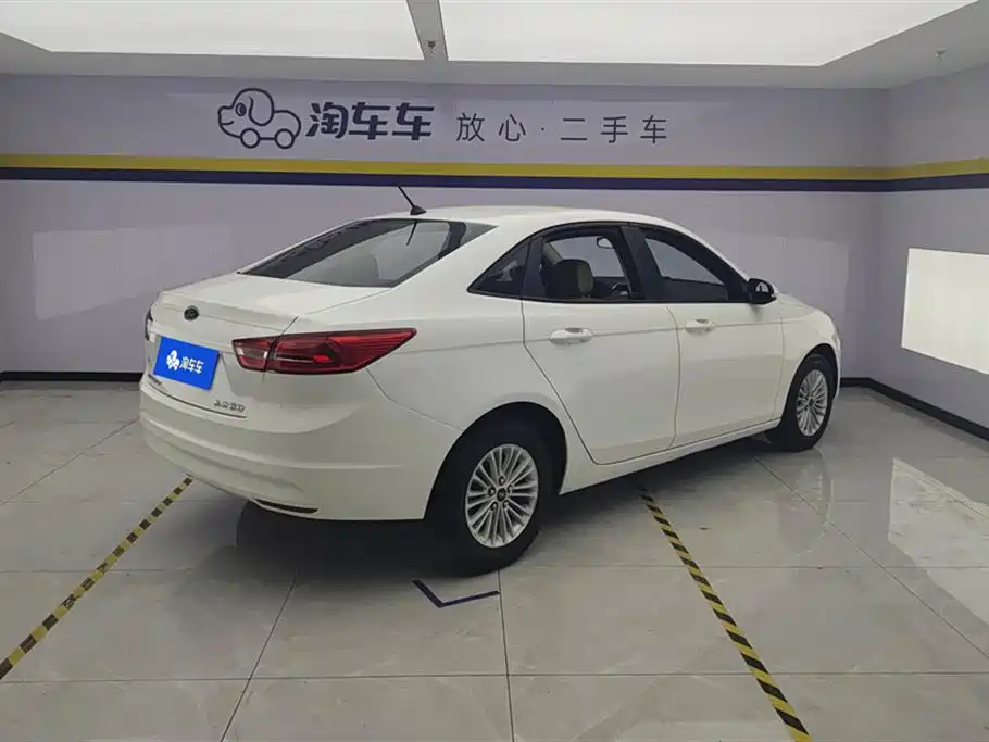 Ford Escort 2017 1.5L AT Comfort