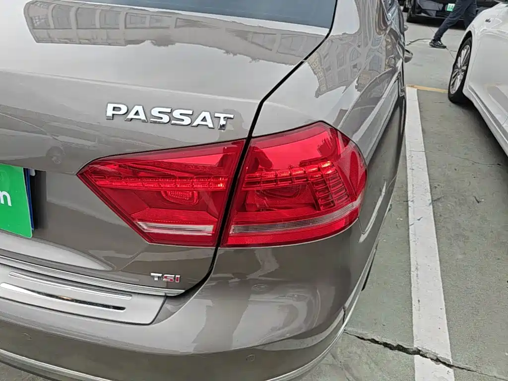 Volkswagen Passat — миниатюра 8