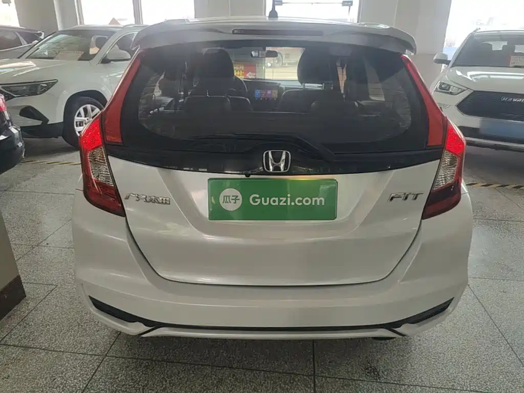 Honda Fit — миниатюра 6