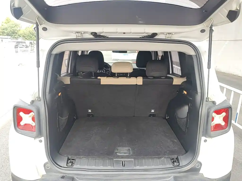 Jeep Renegade — миниатюра 19