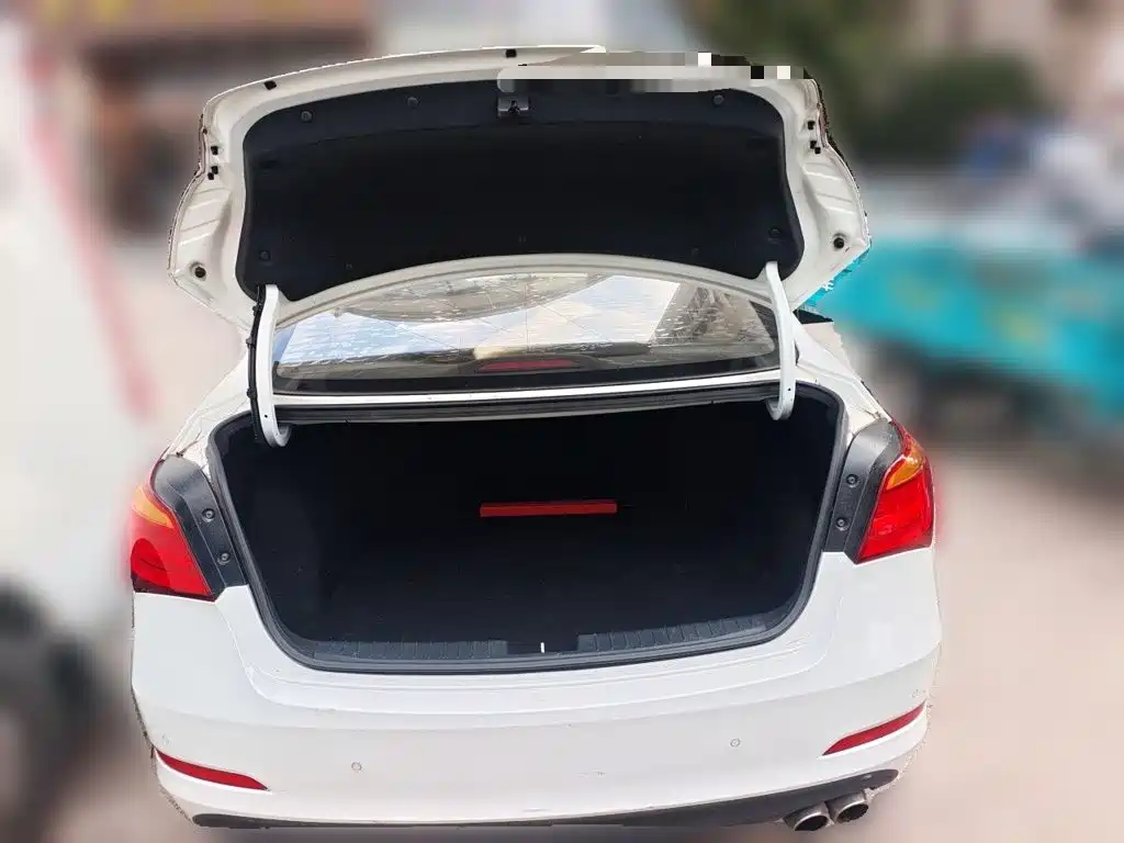 Hyundai Mistra — миниатюра 10