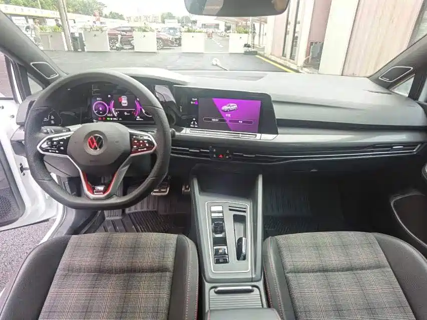 Volkswagen Golf GTI — миниатюра 4