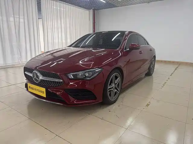 MERCEDES-BENZ CLA