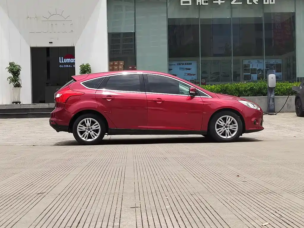 Ford Focus 2012 1.6L AT Comfort