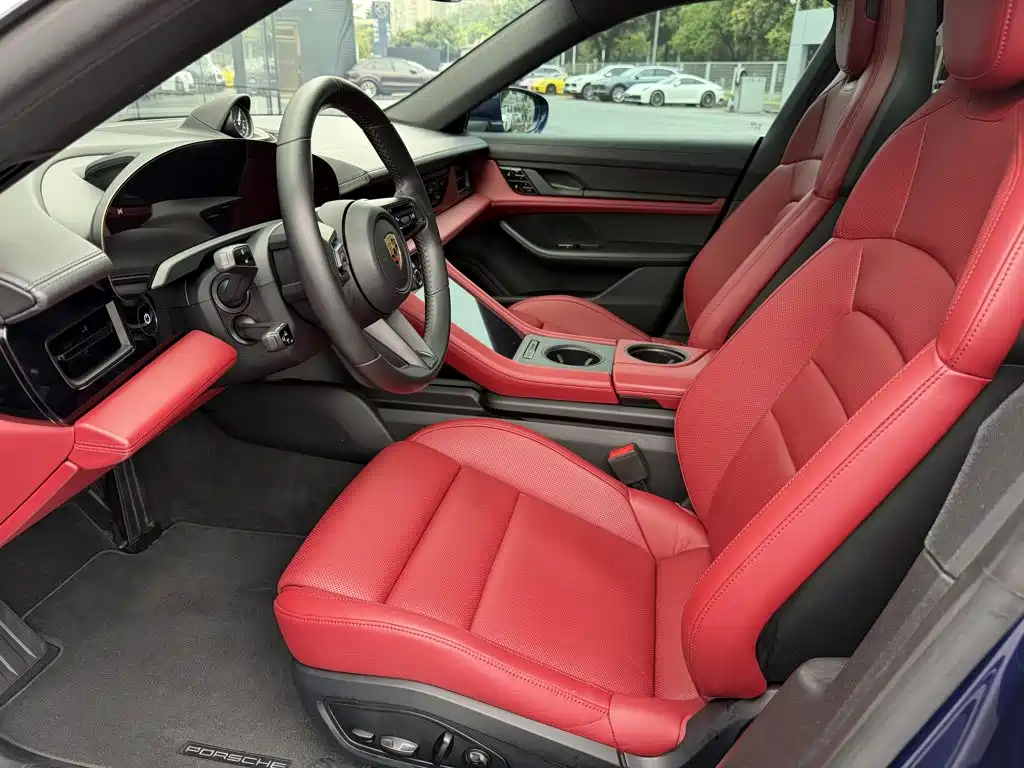 Porsche Taycan — миниатюра 6
