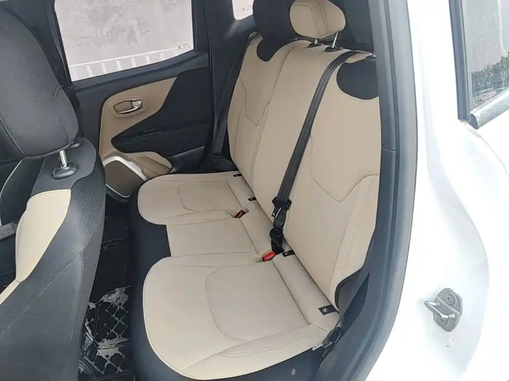 Jeep Renegade — миниатюра 17