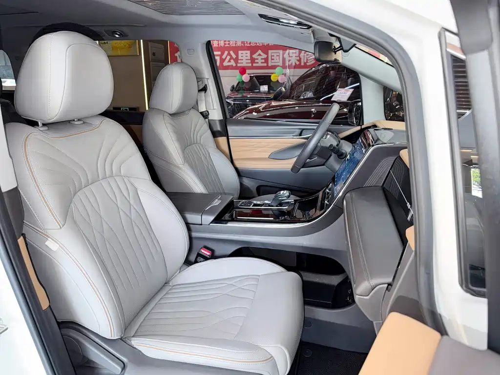 GAC Motor Trumpchi M8 — миниатюра 15
