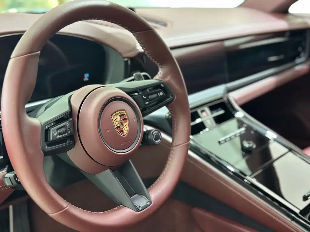 Porsche Panamera — миниатюра 12