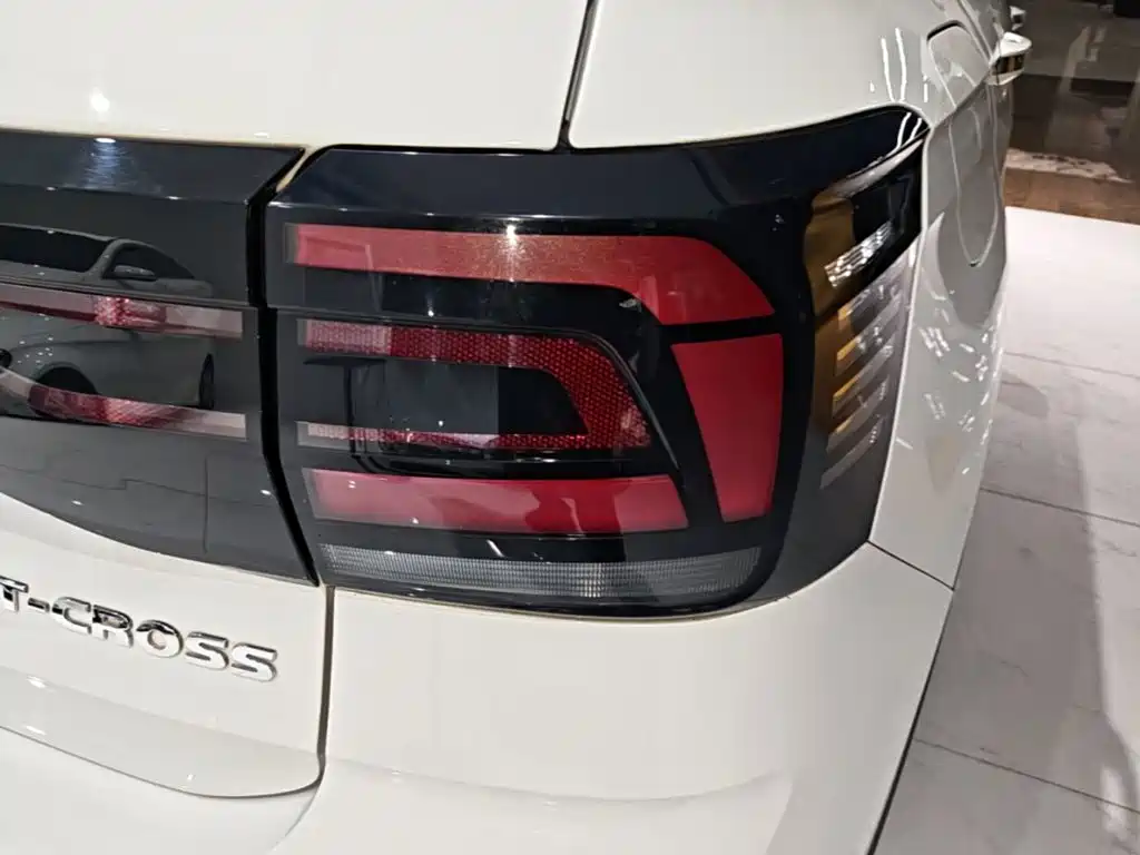 Volkswagen T-Cross — миниатюра 8