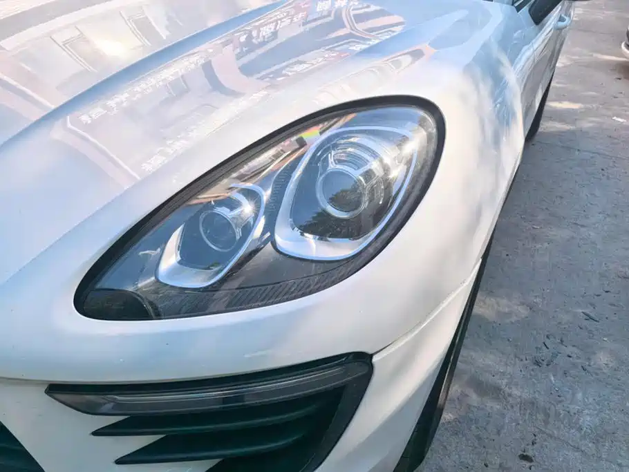 Porsche Macan — миниатюра 5