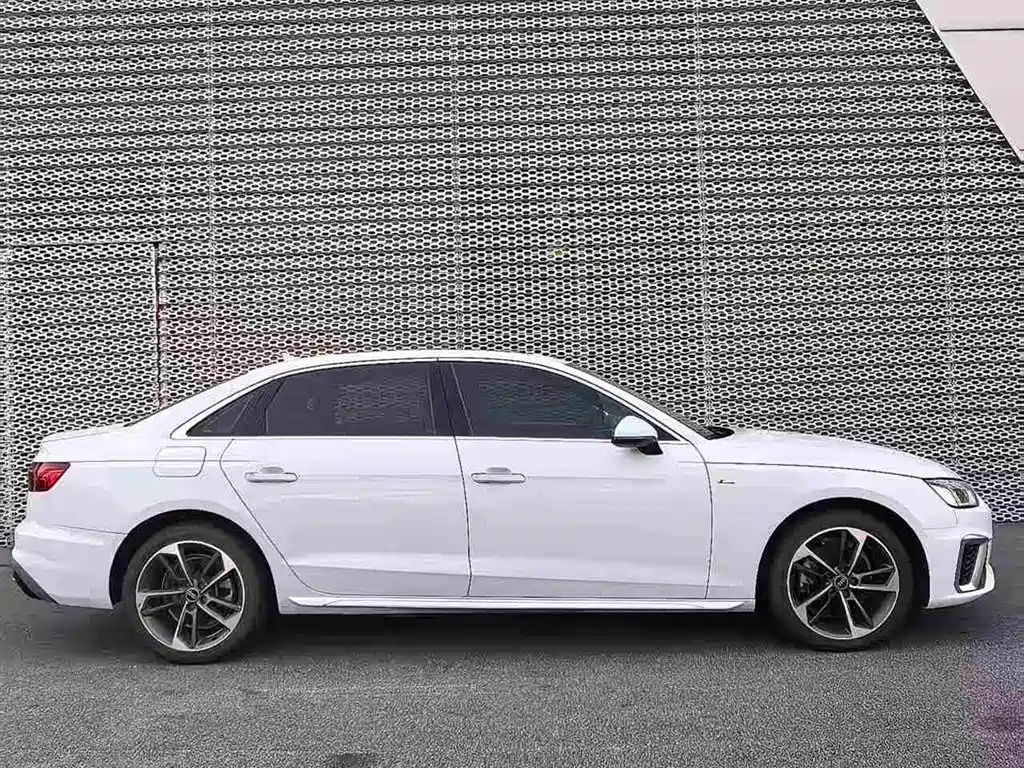 Audi A4L — миниатюра 10