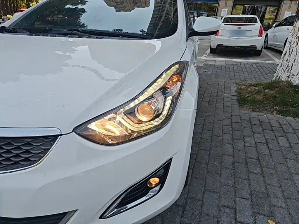Hyundai Elantra Langdong — миниатюра 24