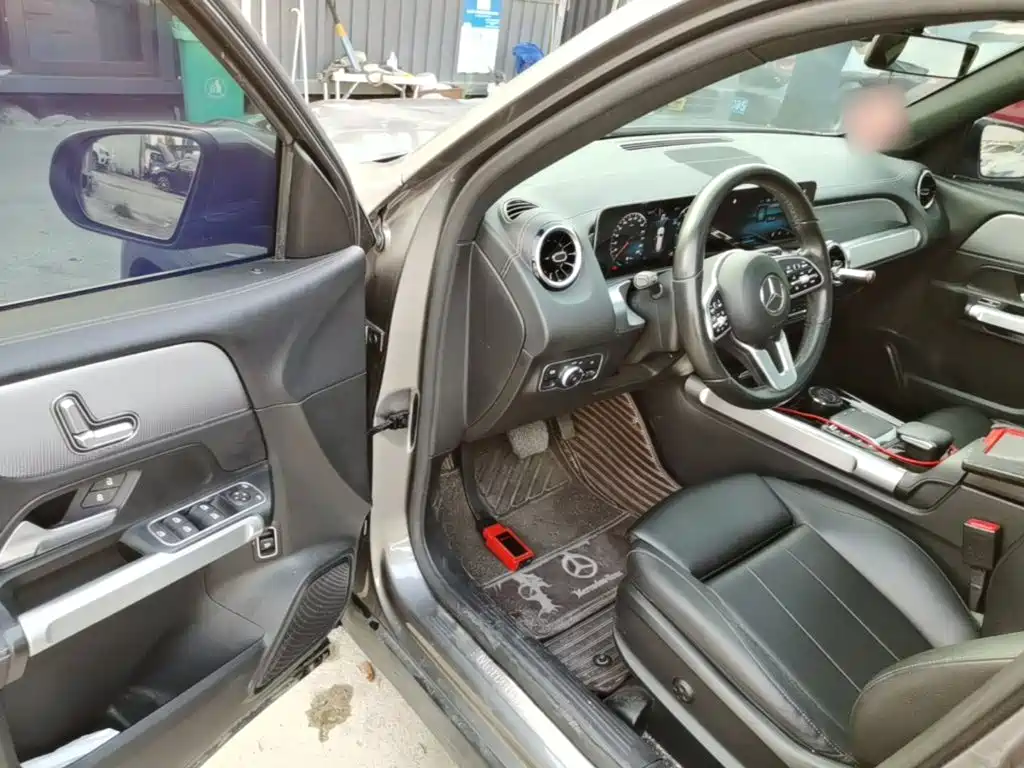 Mercedes-Benz GLB — миниатюра 16
