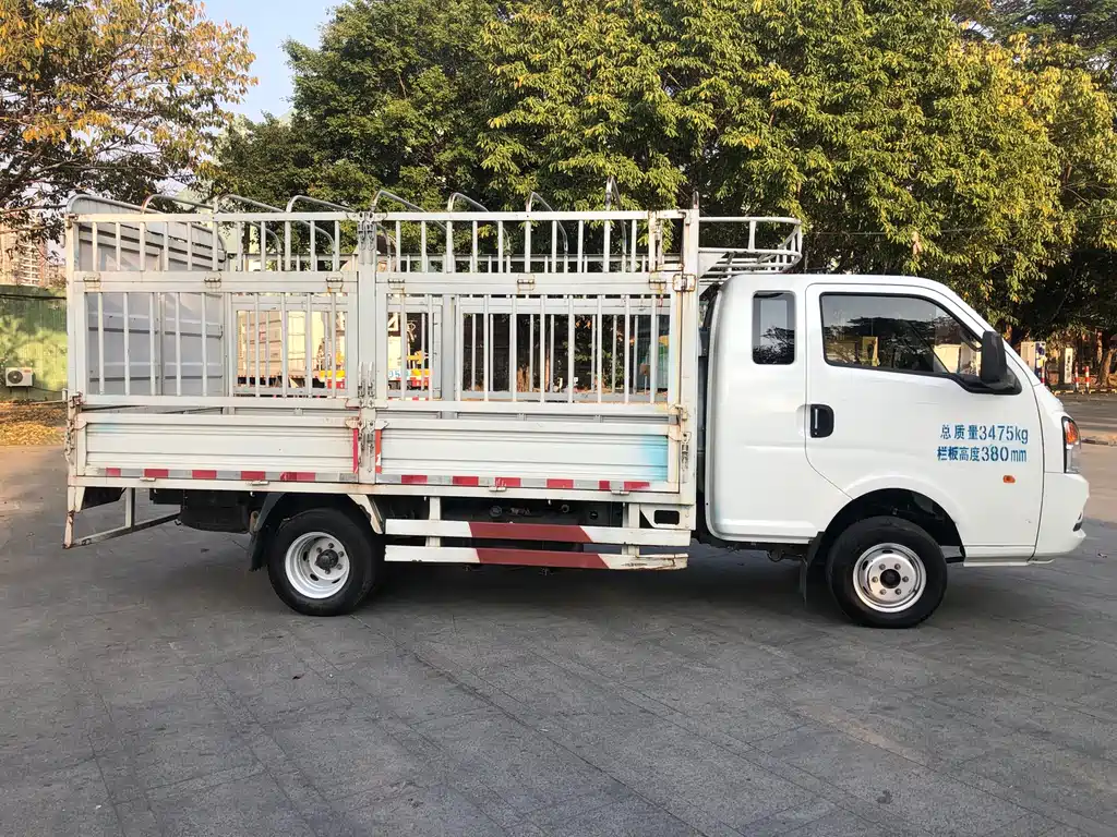 CHANGAN CROSSOVER D5