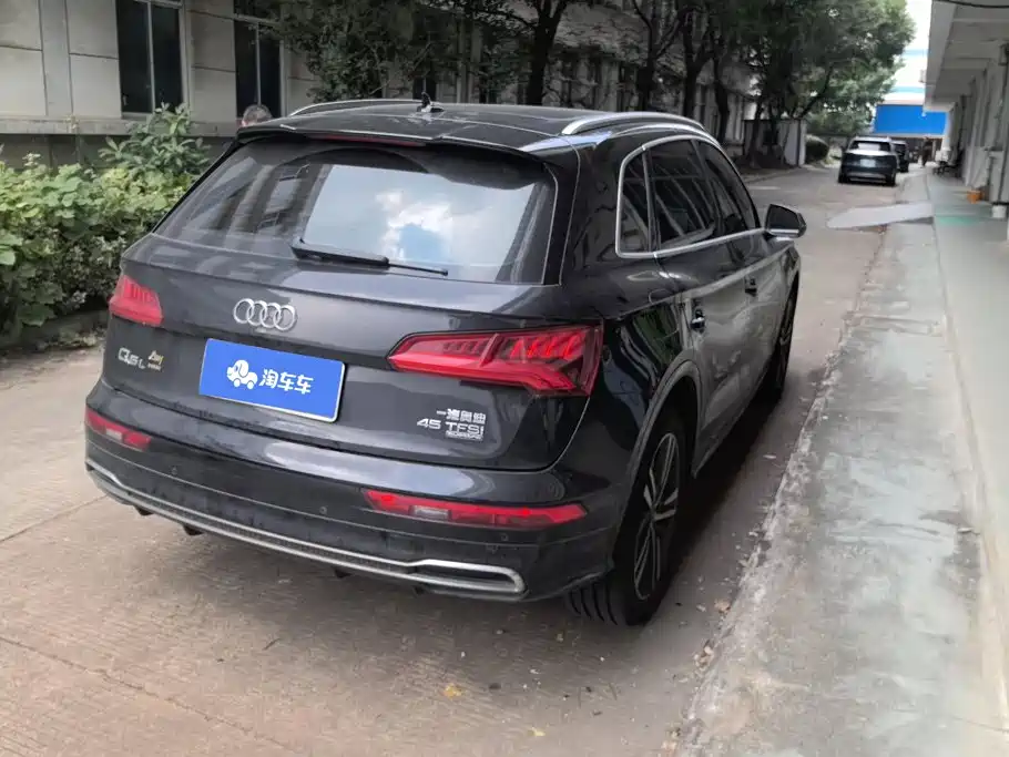 Audi Q5L — миниатюра 3