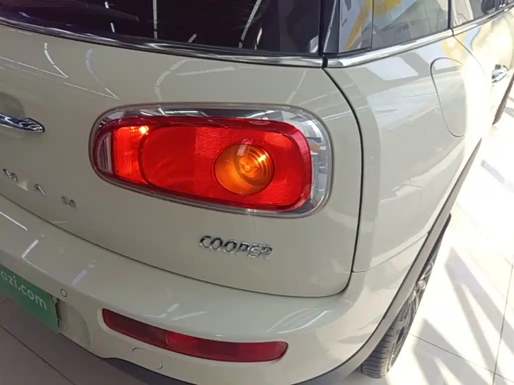MINI Mini Clubman — миниатюра 8