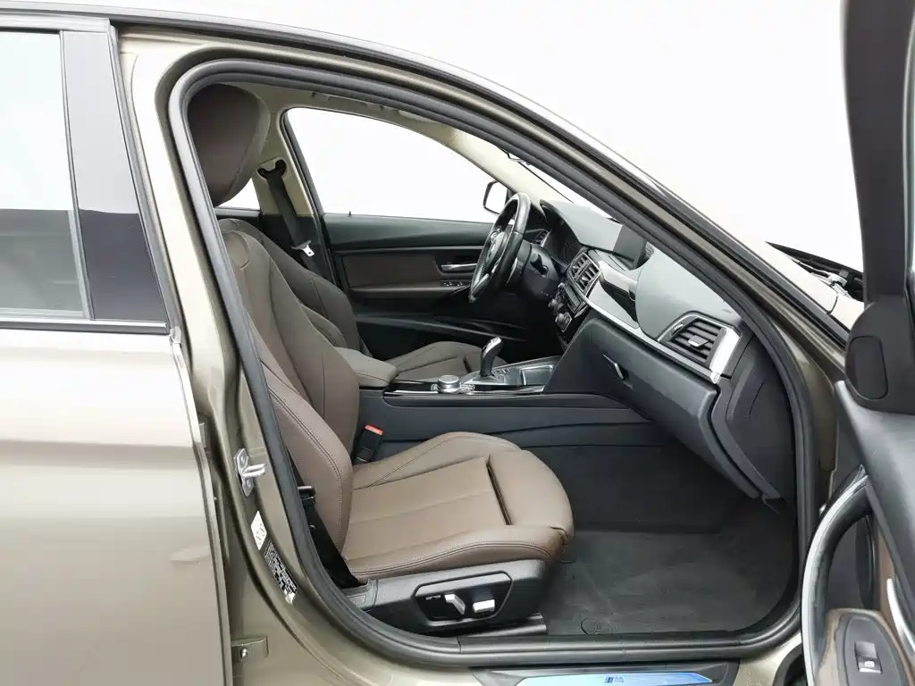 BMW 3 Series — миниатюра 23