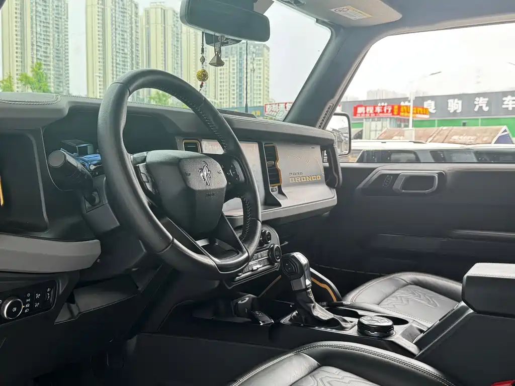 Ford Bronco — миниатюра 4