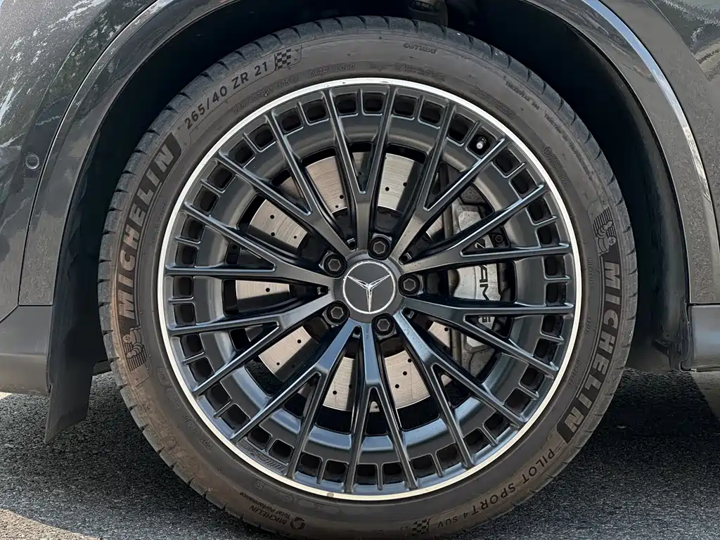 Mercedes-Benz GLC AMG — миниатюра 8