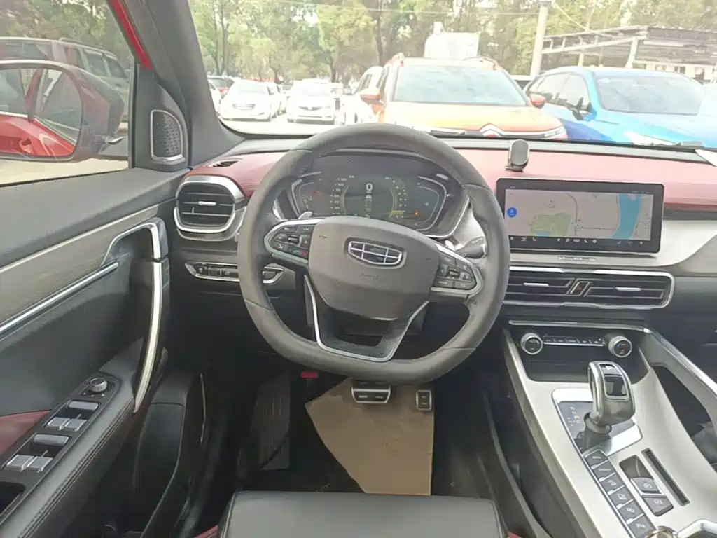 Geely Binyue — миниатюра 11