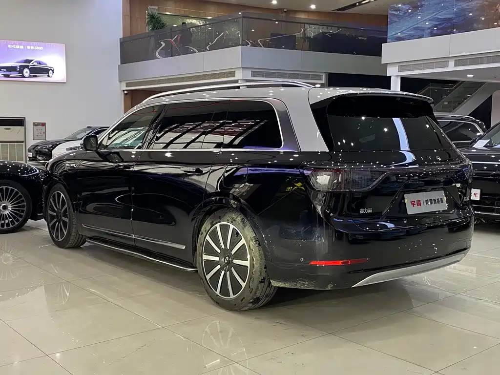 AITO ASK THE WORLD M9