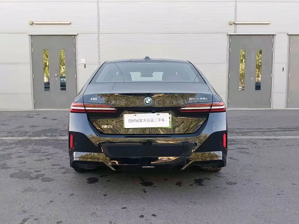 BMW i5 — миниатюра 3