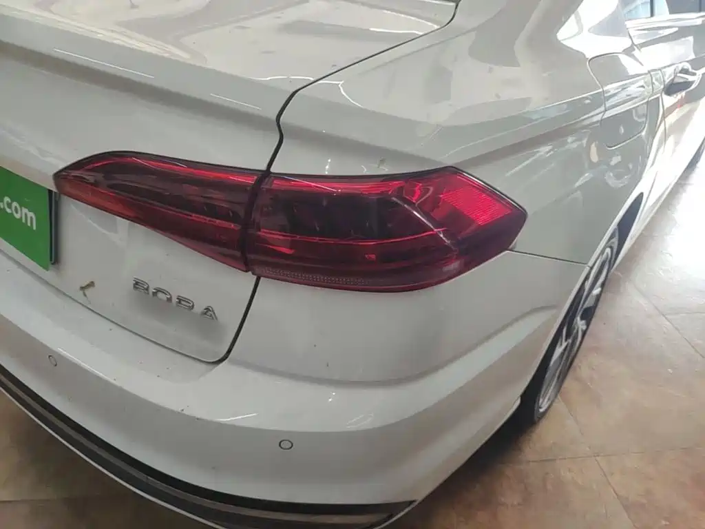 Volkswagen Bora — миниатюра 8