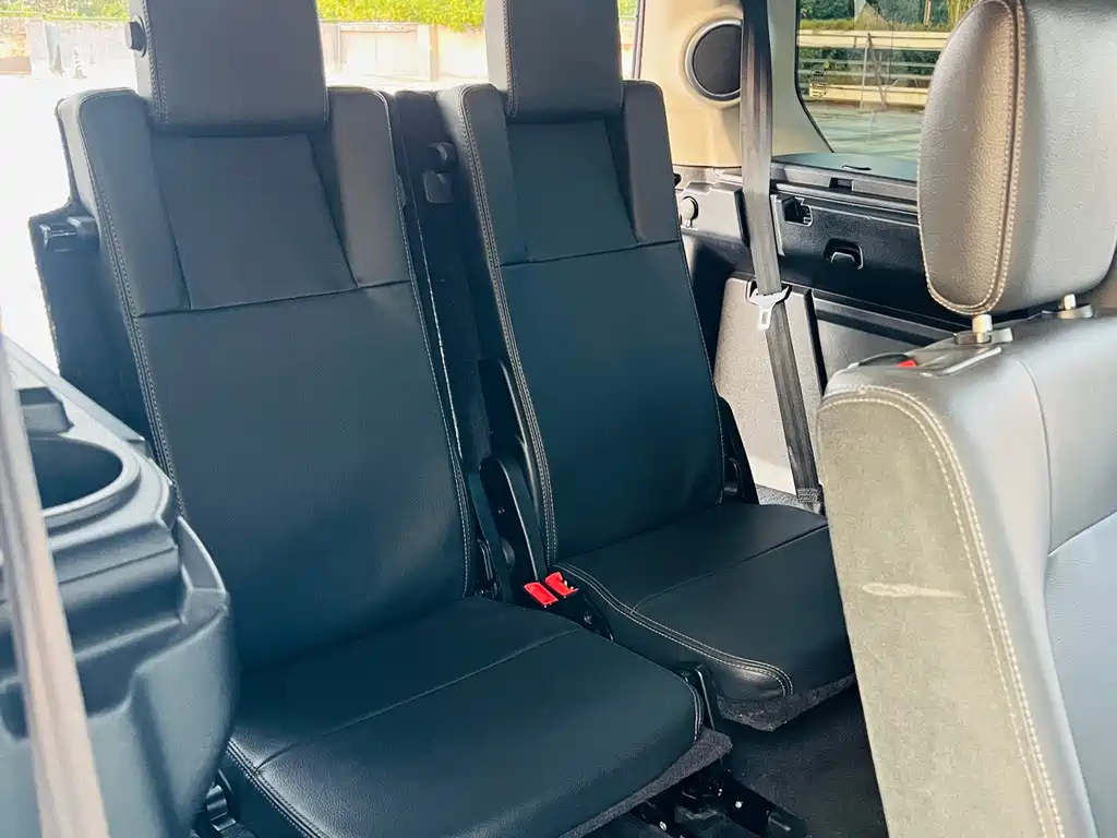 Land Rover Discovery — миниатюра 13