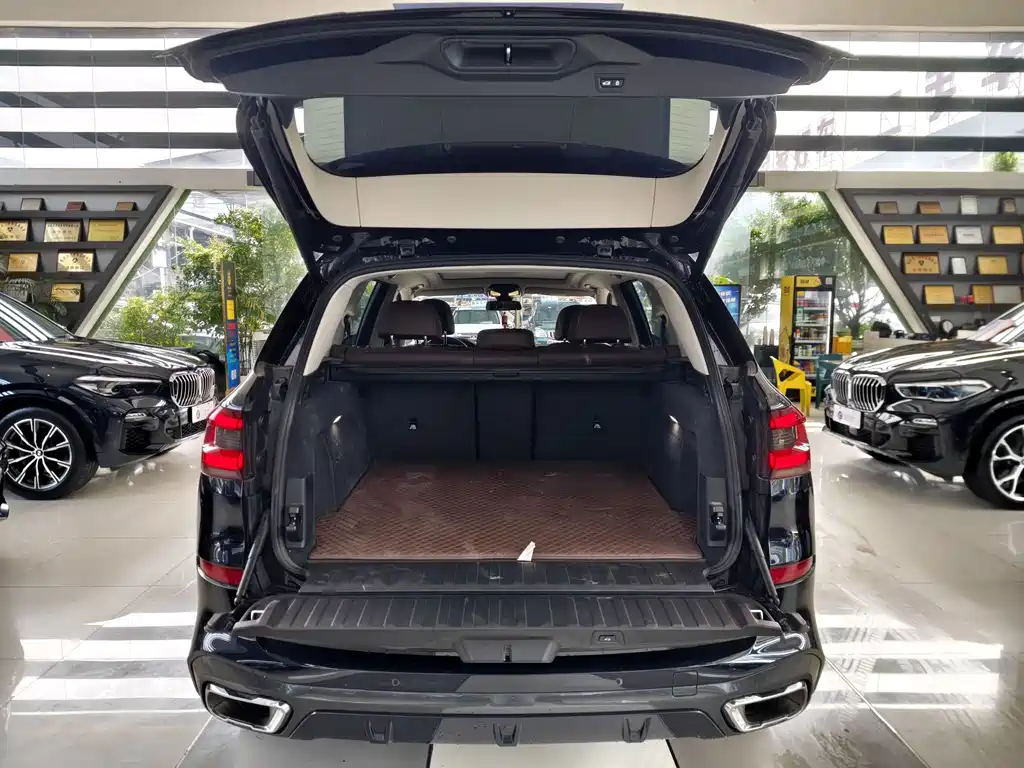 BMW X5 — миниатюра 14
