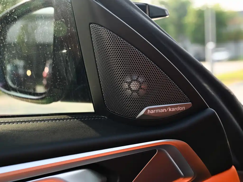 BMW M4 — миниатюра 12