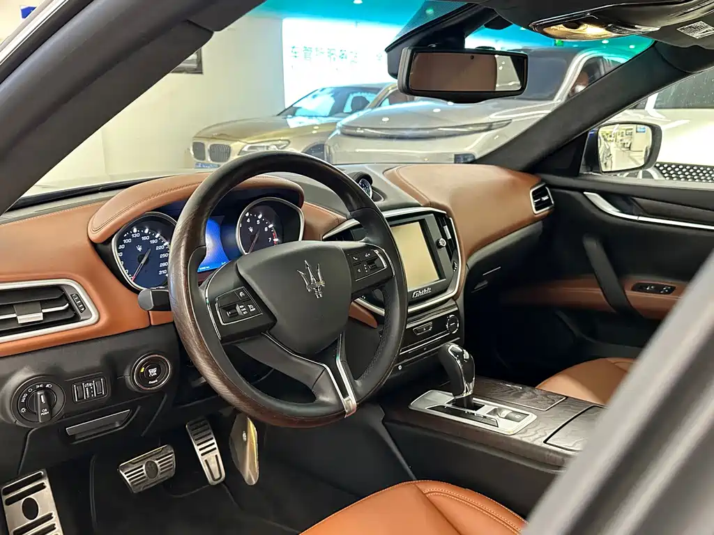 Maserati Ghibli — миниатюра 10