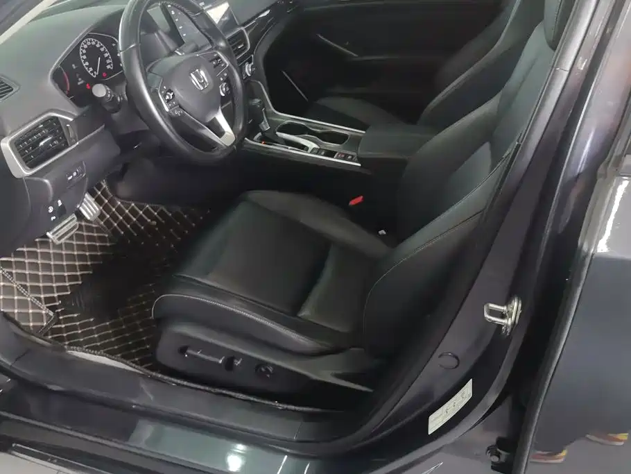 Honda Accord — миниатюра 9